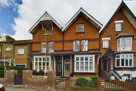4 bedroom semi-detached house for sale, Grove Hill, London