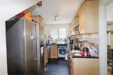 3 bedroom semi-detached house for sale, Shepperton Close, Borehamwood