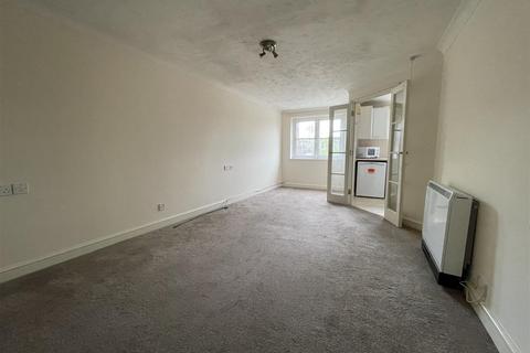1 bedroom retirement property for sale, Archers Court, Salisbury SP1
