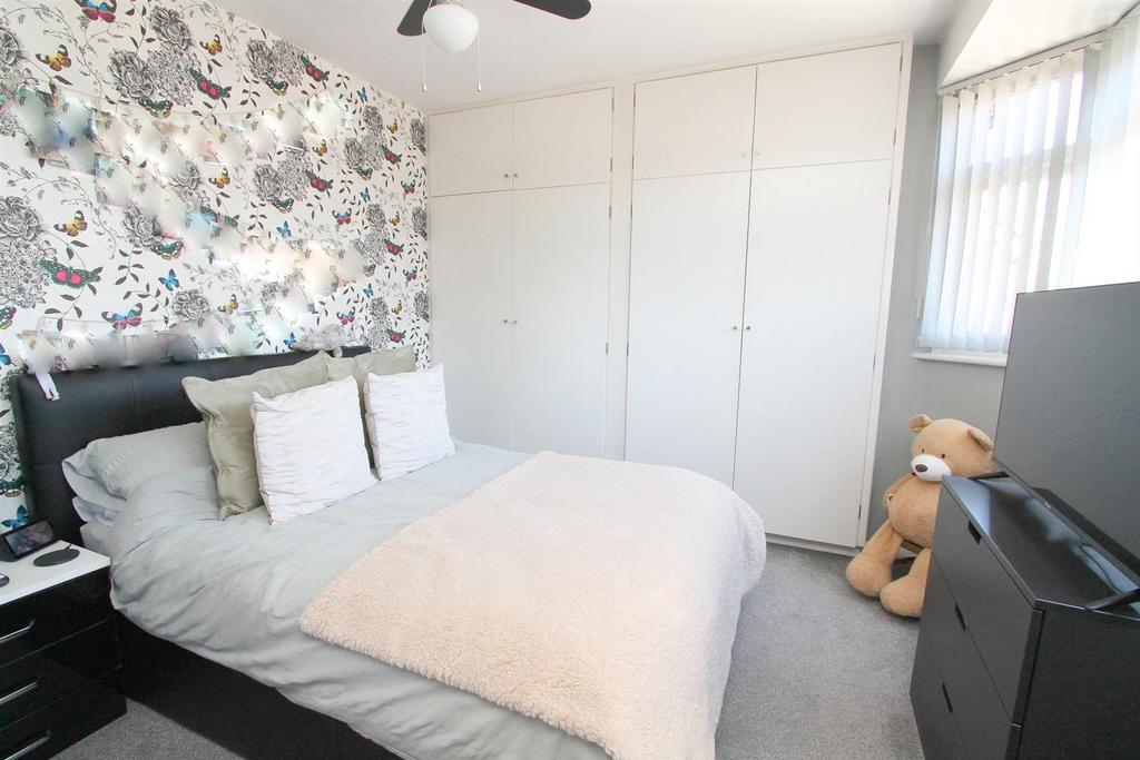 Bed 2c.jpg