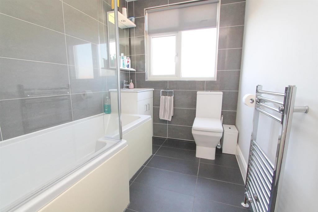 Ensuite.jpg