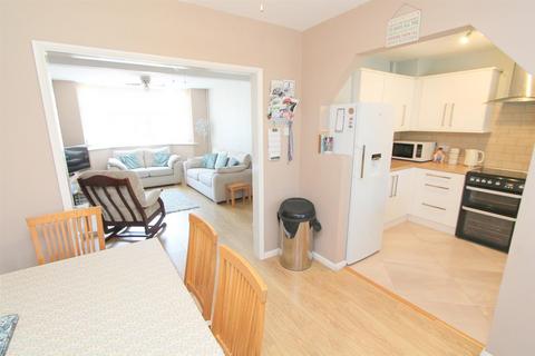 3 Laburnum Avenue, Sutton, SM1 3QN
