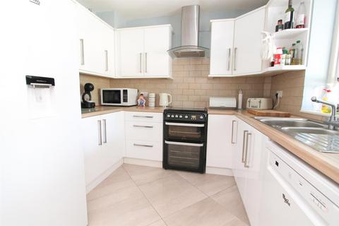 3 Laburnum Avenue, Sutton, SM1 3QN