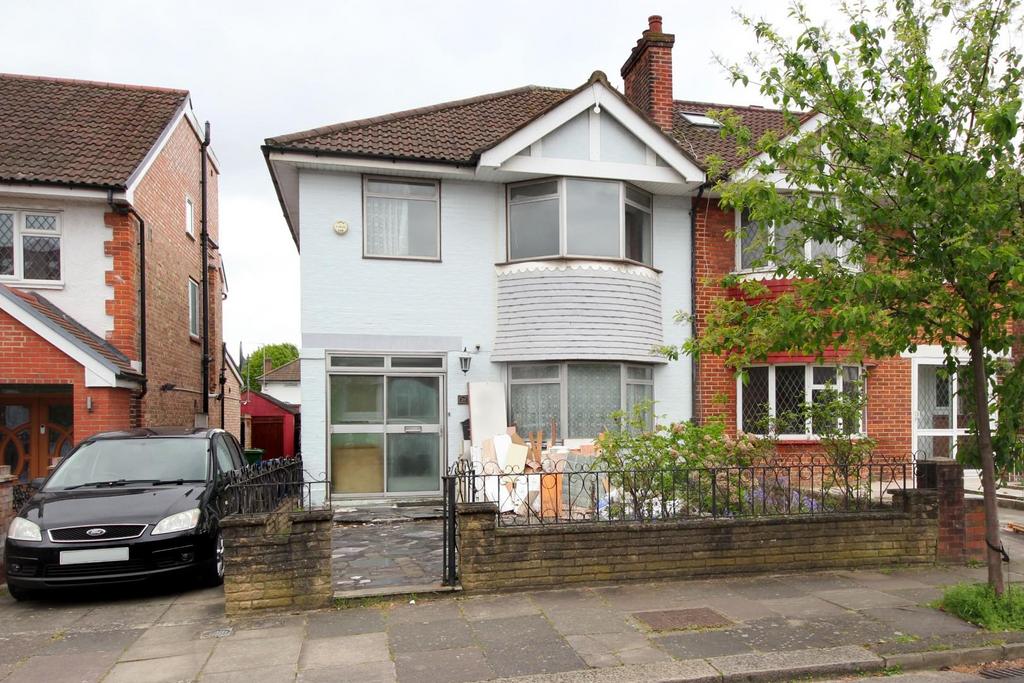 Gibbon Road, W3 3 bed house for sale £900,000