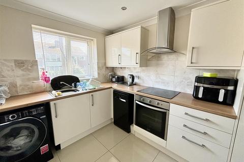 3 bedroom detached house for sale, Blandford Road, Poole BH16