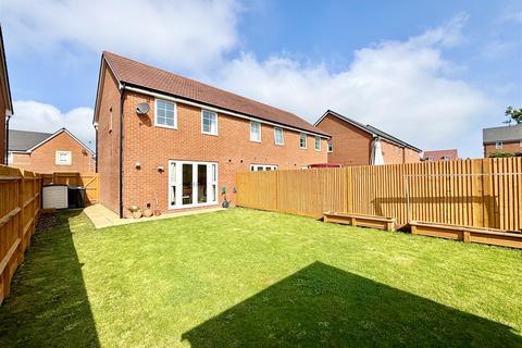 2 bedroom end of terrace house for sale, Tabitha Close, Poole BH15