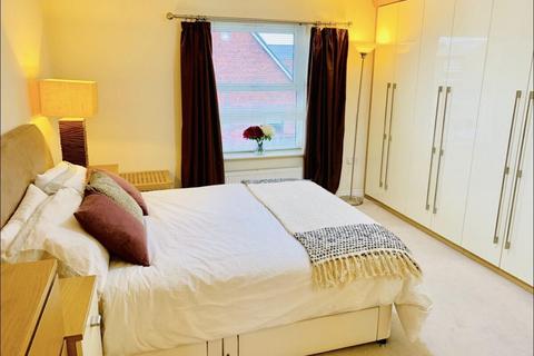 4 bedroom townhouse for sale, Highmarsh Crescent, West Didsbury, Manchester