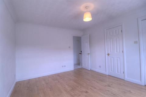 2 bedroom end of terrace house to rent, Merstow Place, Evesham