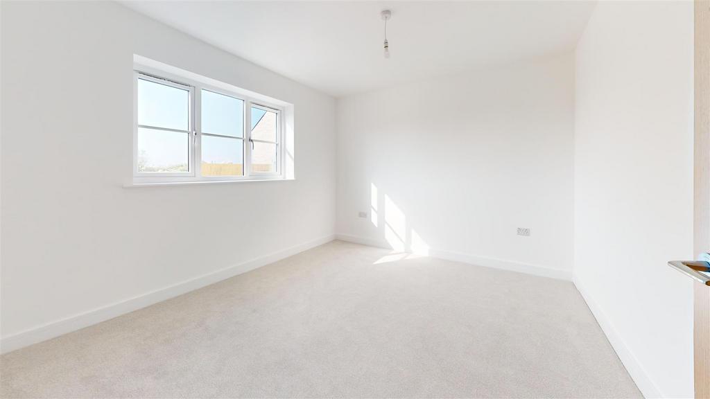 33-Kingbarrow-Drive-Bedroom 5.jpg