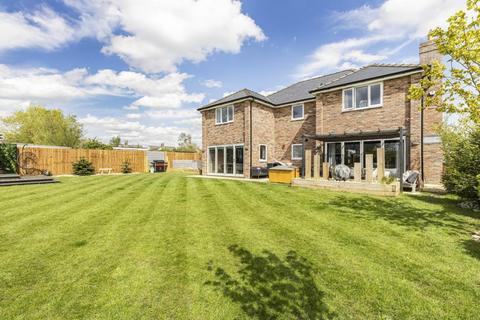 5 bedroom detached house for sale, Barton Close, Witchford CB6