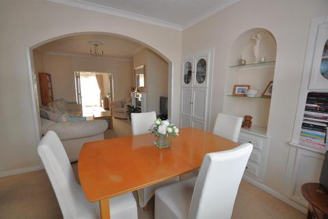 3 bedroom semi-detached house for sale, Westfield Road, Burton-On-Trent DE13