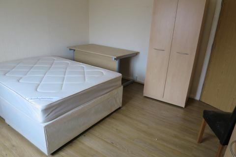 5 bedroom flat to rent, London Road