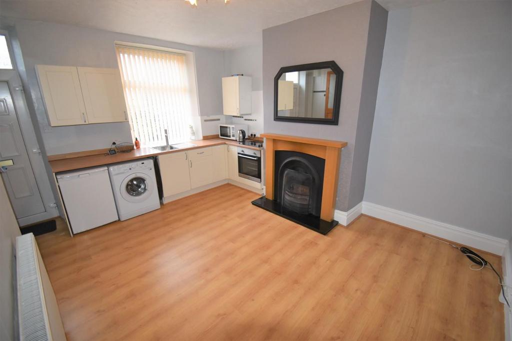 Kitchen/ Lounge