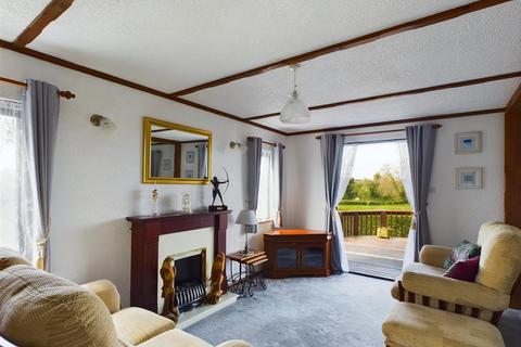 2 bedroom chalet for sale, Tibhall, Nr Broxwood