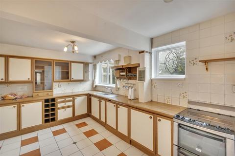 3 bedroom detached house for sale, Shrewsbury Road, Pontesbury, Shrewsbury