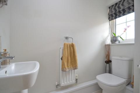 93 Parker Drive, Buntingford, SG9 9GL