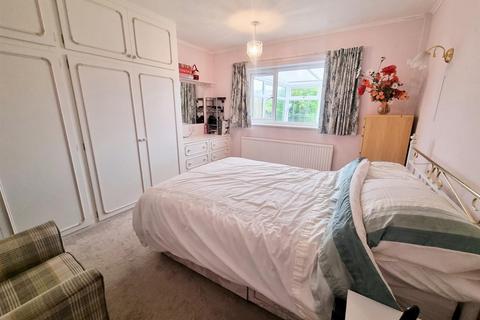 2 bedroom semi-detached bungalow for sale, Lilac Avenue, Streetly, Sutton Coldfield