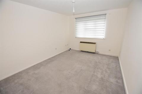 1 bedroom apartment to rent, Thornborough Avenue, South Woodham Ferrers