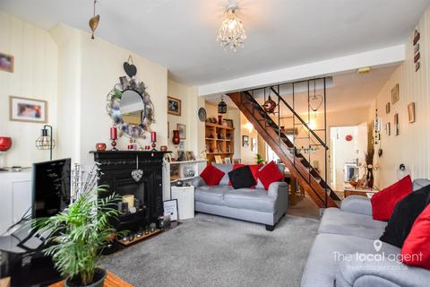45 Meadow Walk, Epsom, KT17 2EF