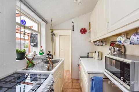 45 Meadow Walk, Epsom, KT17 2EF