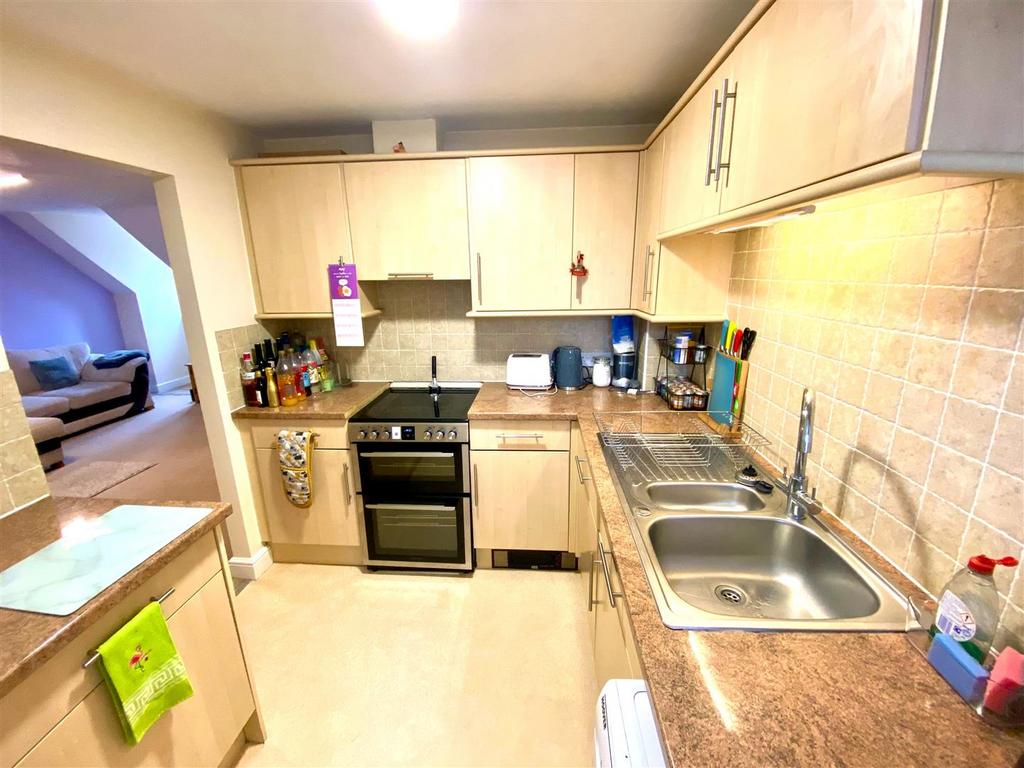 Kitchen1.JPG