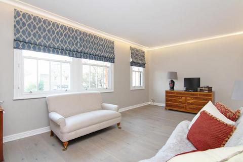 2 bedroom apartment to rent, White Hart Lane, London