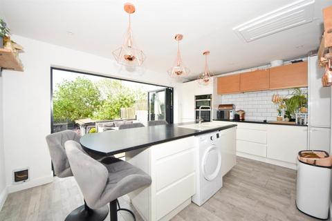 87 Hanworth Road, Warwick, CV34 5DX