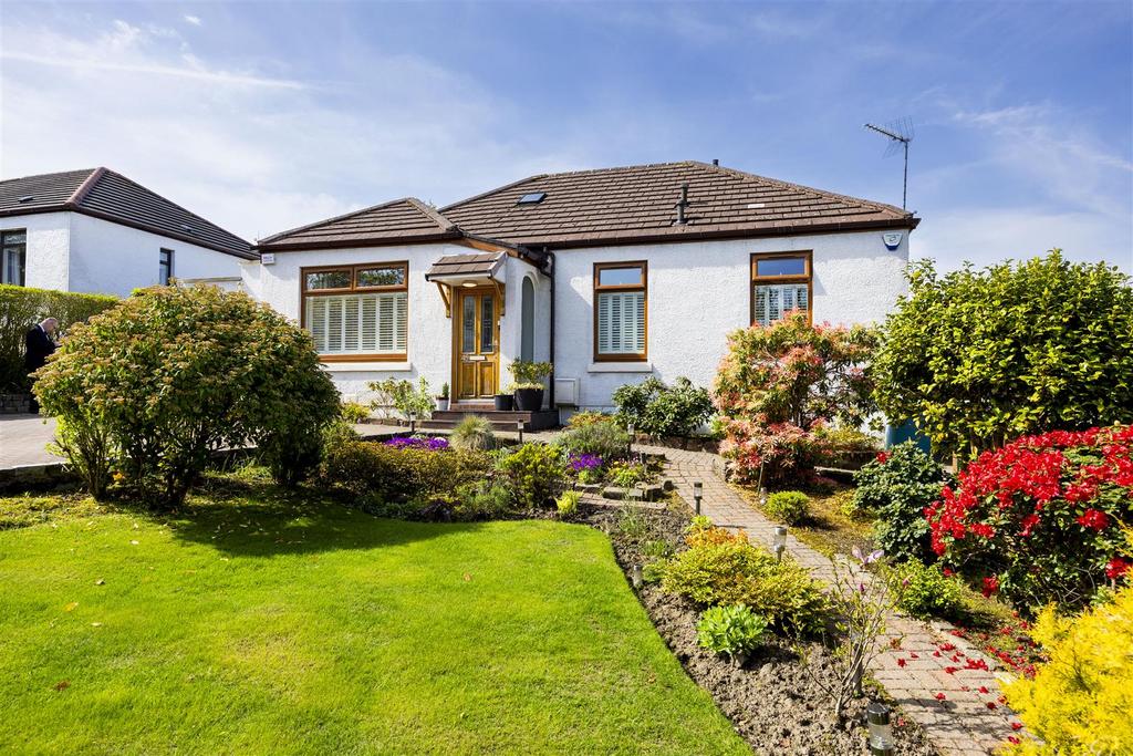 Lenzie Road, Stepps 3 bed detached bungalow for sale £390,000