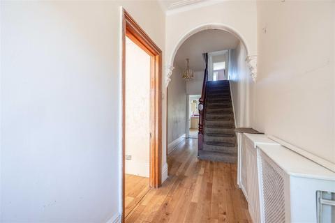 6 bedroom house for sale, Queens Road, Windsor