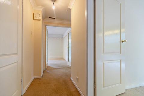 2 bedroom apartment for sale, Howard Court, Rutland Drive, Harrogate, HG1 2PB