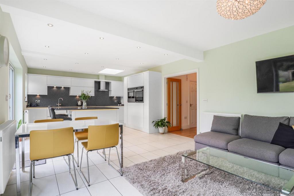 Open Plan Kitchen/Family Room