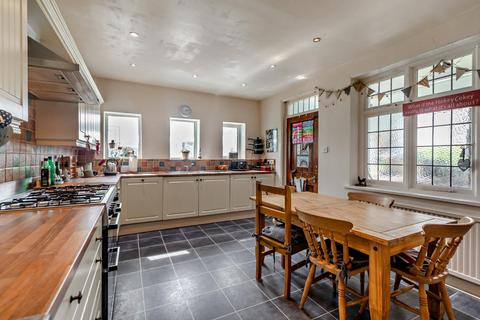 5 bedroom semi-detached house for sale, West End Avenue, Harrogate, HG2 9BT