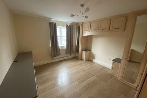 2 bedroom apartment to rent, The Glebe, South Shields