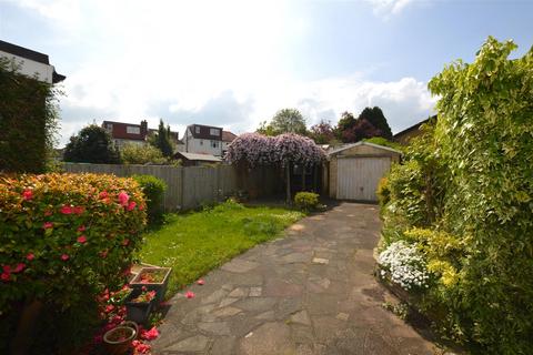 3 bedroom semi-detached house for sale, Valley Walk, Croxley Green