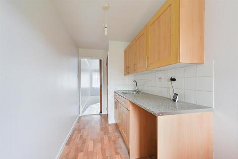 45 Stevens Close, Epsom, KT17 4RG