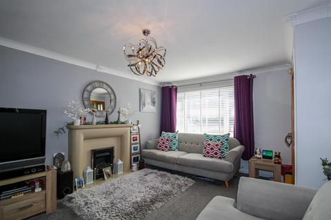 73 Ashdene Avenue, Crofton, Wakefield, WF4 1LY