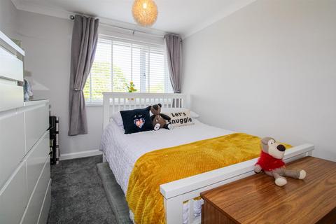 73 Ashdene Avenue, Crofton, Wakefield, WF4 1LY