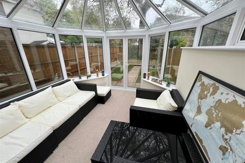 12 Ashwell Drive, Shirley, Solihull, B90 3LR