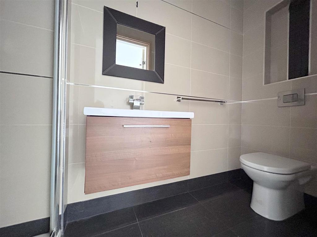 Ensuite
