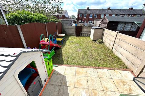 3 bedroom mews for sale, Sidddley Street, Leigh