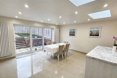 14 Derwent Road, Birmingham, B30 2UU