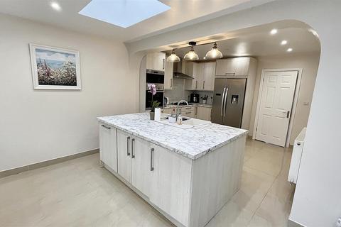 14 Derwent Road, Birmingham, B30 2UU