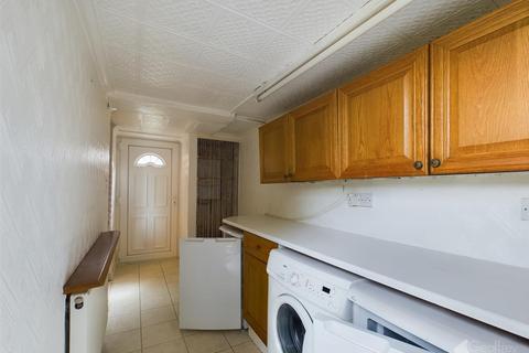 131 Ram Gorse, Harlow, CM20 1QA