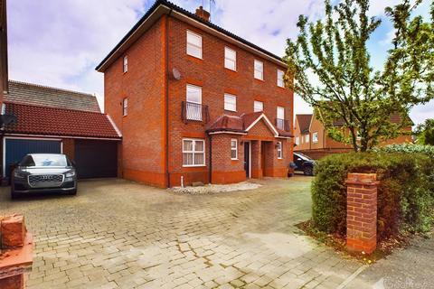 4 bedroom townhouse for sale, Great Ashby Way, Stevenage SG1