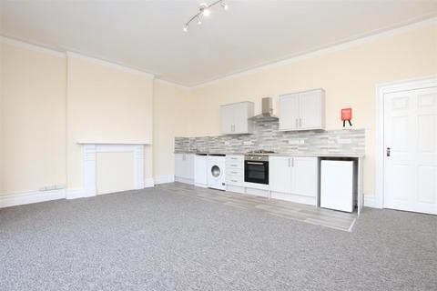 2 bedroom flat to rent, Newbridge Hill, Bath BA1