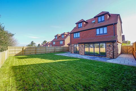 5 bedroom detached house for sale, Bradshaw Close, Winchelsea Road, Guestling, Hastings