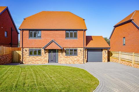 5 bedroom detached house for sale, Bradshaw Close, Winchelsea Road, Guestling, Hastings