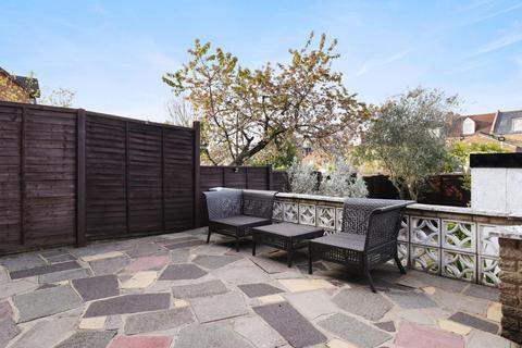 26 Melvin Road, London, SE20 8EU