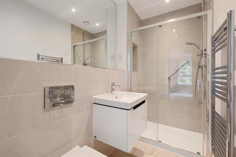 undefined, The Cloisters, High Street, Great Missenden, HP16 0AA