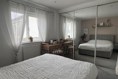 17 Brewery Drive, St Austell, PL25 4EH